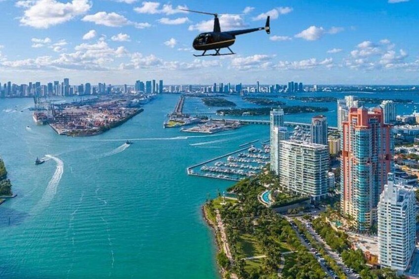 Miami Private Helicopter Tour with Champagne 3