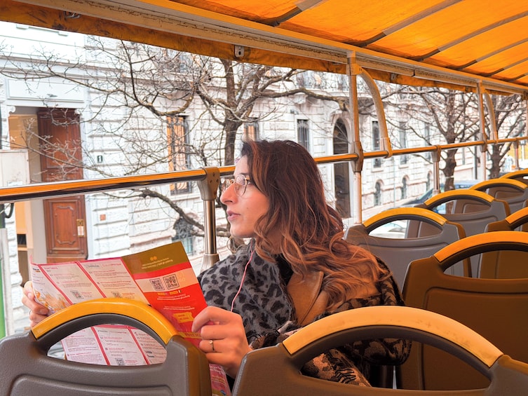 48-Hour "Gray Line" Milan Hop-On Hop-Off Tour with Audio Guide 3
