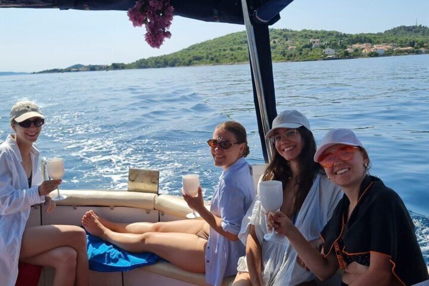 Zadar Boat Tour: Hidden Coves & Fresh Onboard Dalmatian Meal 3