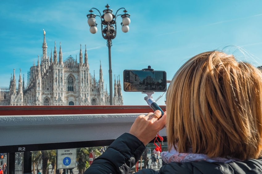72-Hours "Gray Line" Milan Hop-On Hop-Off Tour with Audio Guide 1