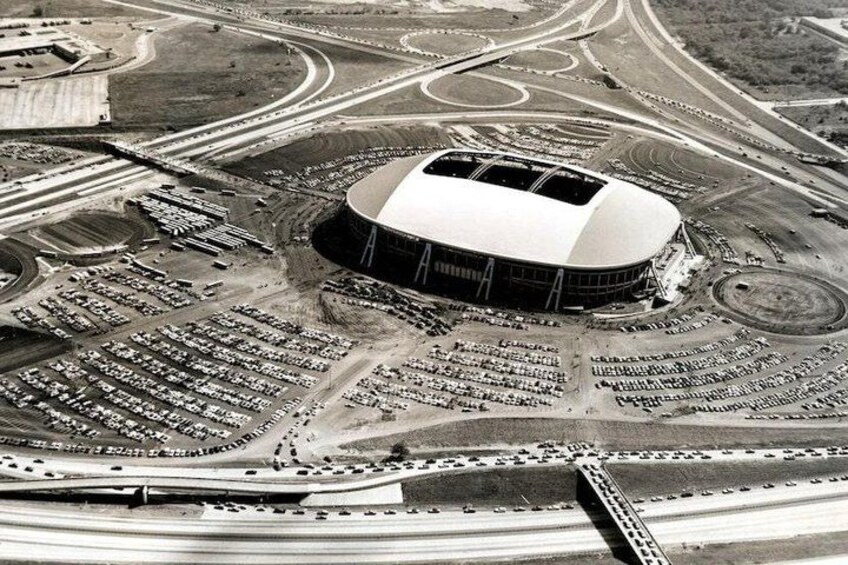 DFW Sports Fan AdvenTOUR: A&T Stadium, AAC, Globe Life & More! 5