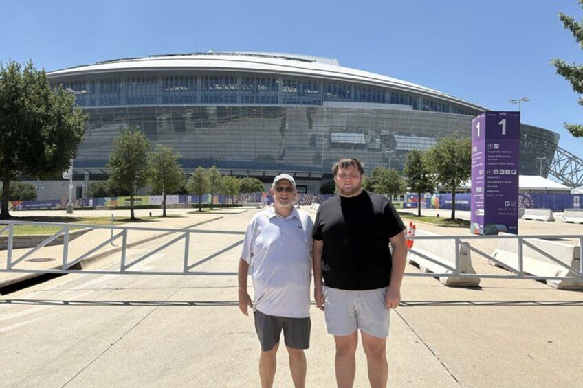 Sports Fan AdvenTOUR: A&T Stadium, American Airlines & Globe Life 4