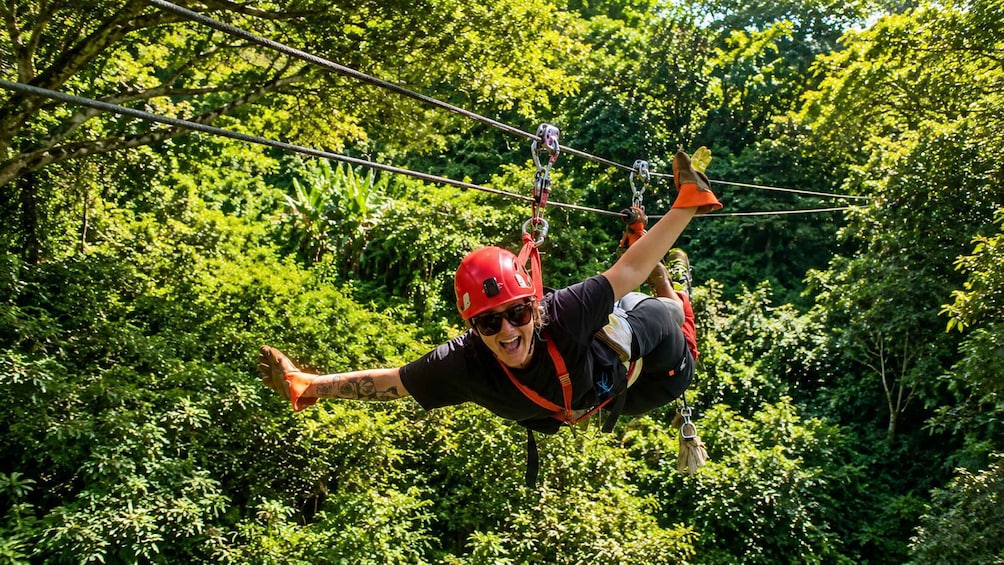 Granada: Extreme Mombacho Volcano Zipline & Aerial Stunts 1