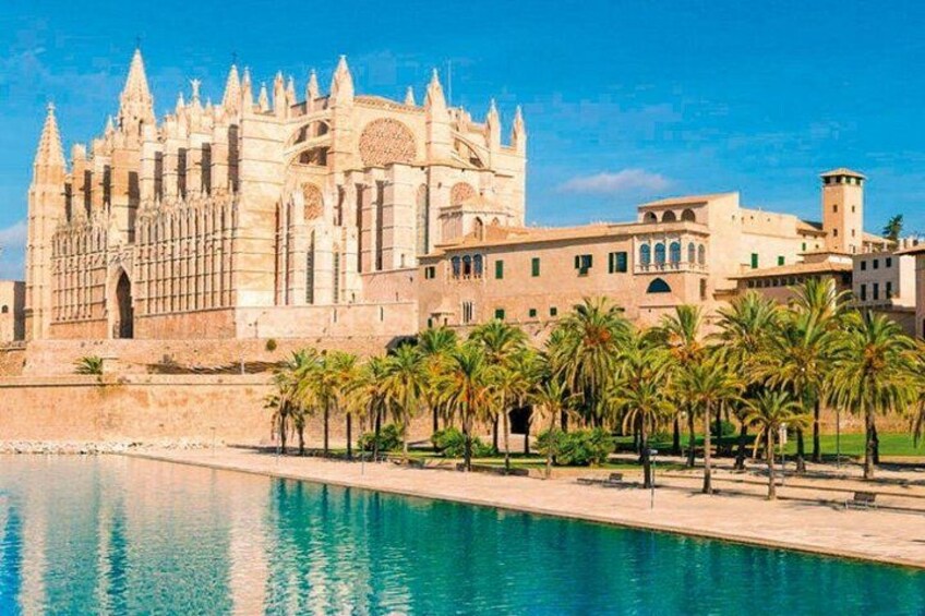 Visit the cathedral 1