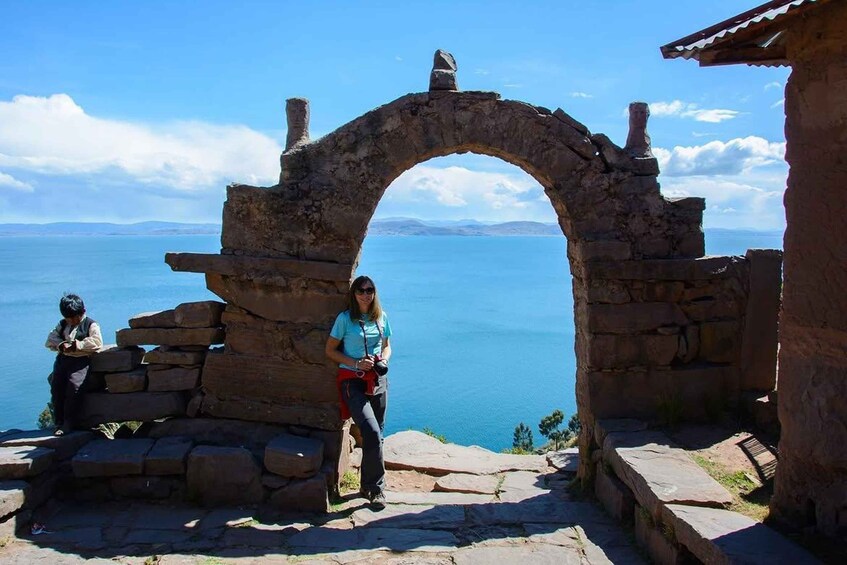 Picture 4 for Activity From Arequipa: Bus to Puno + Uros and Taquile Day Tour 3