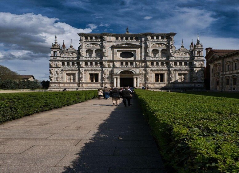 Picture 6 for Activity Braga: Bom Jesus do Monte and Monastery Private Tour + Guide 3