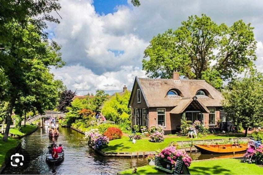 Private Day Tour Windmills and Giethoorn Included Boat Tour 1