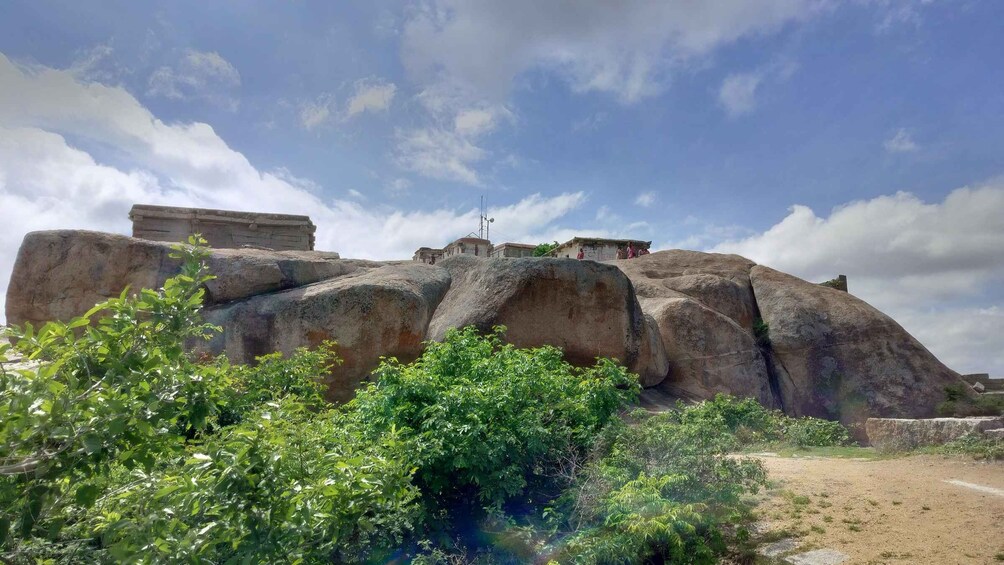 Picture 22 for Activity From Bangalore: Gudibande Fort, Avala Betta & Adiyogi Tour 4