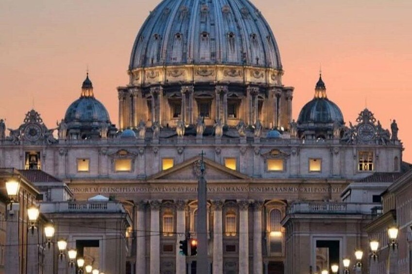 A grand historical building with a large dome and classical architecture. 3