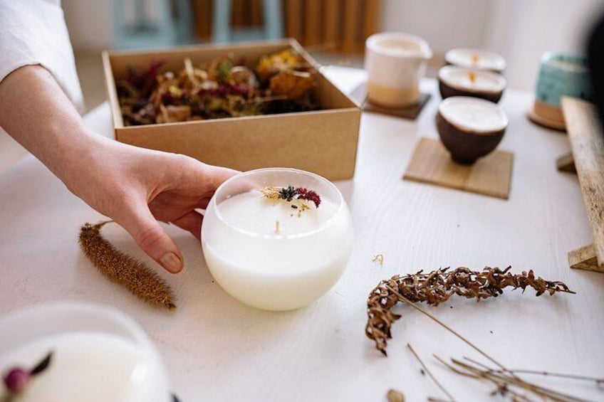 DIY Candle Making Class at a Trendy Local Restaurant in Baltimore 4