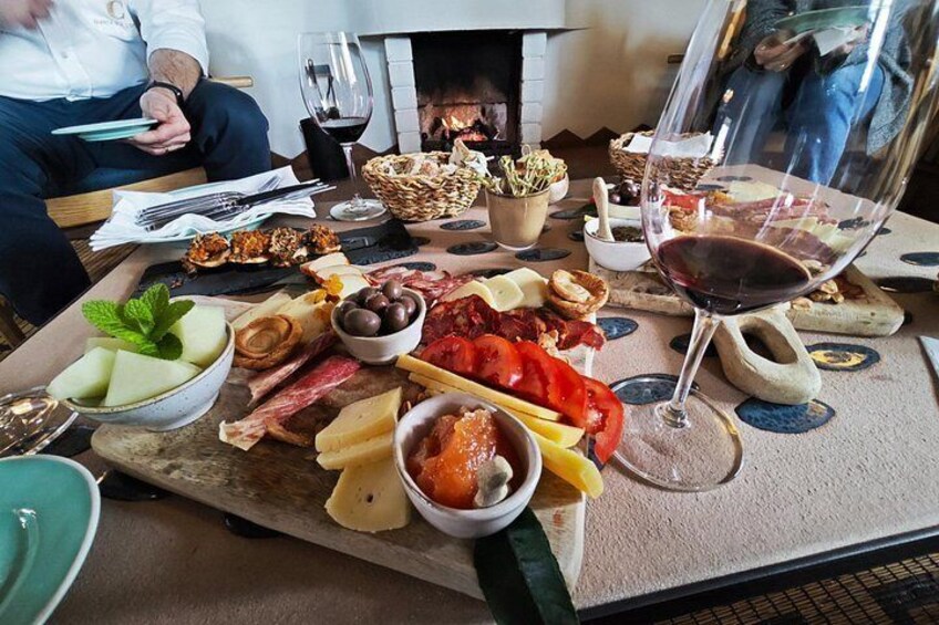 Private Douro Valley Wine Tour with a Historian & Fine Dining 2