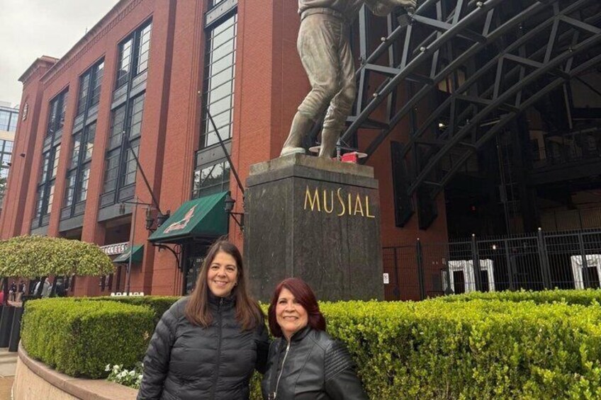 St. Louis Private Walking Tour: Iconic Sites & Stories 2