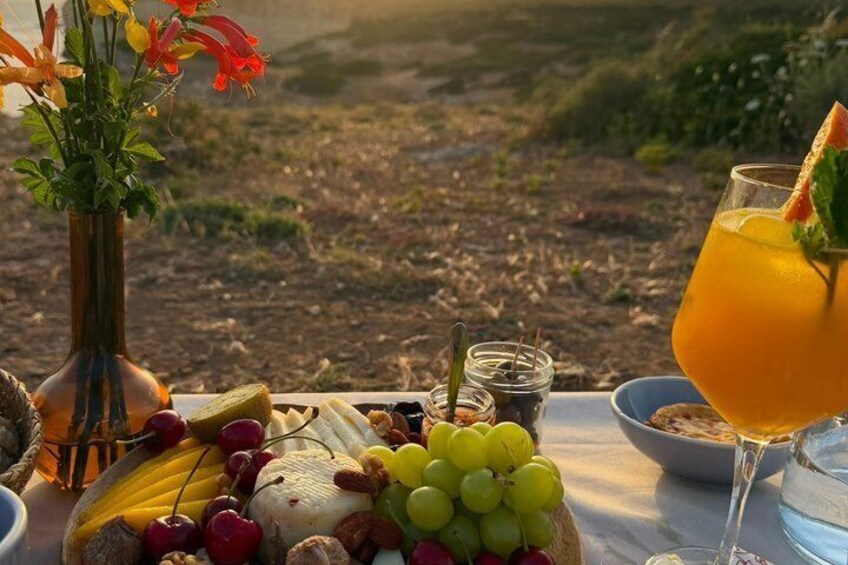 Romantic Sunset in Carvoeiro with Picnic in the Cliffs and Wine 4