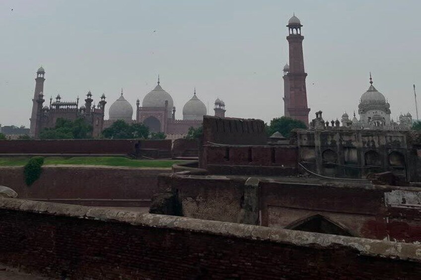 Lahore Sightseeing and Storytelling with Suleman 4