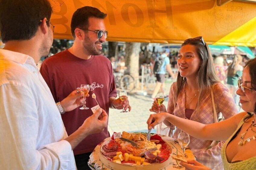 Munich: Eat Like a Local! Bavarian Food Tour with Beer & Dessert 1