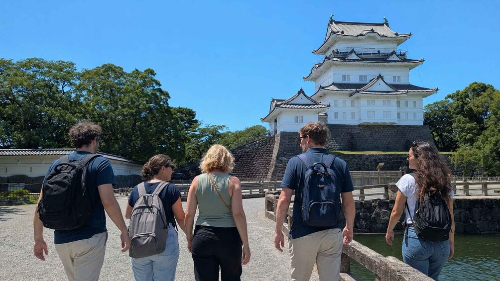 Odawara: Castle, Samurai History & Local Food Walk 3