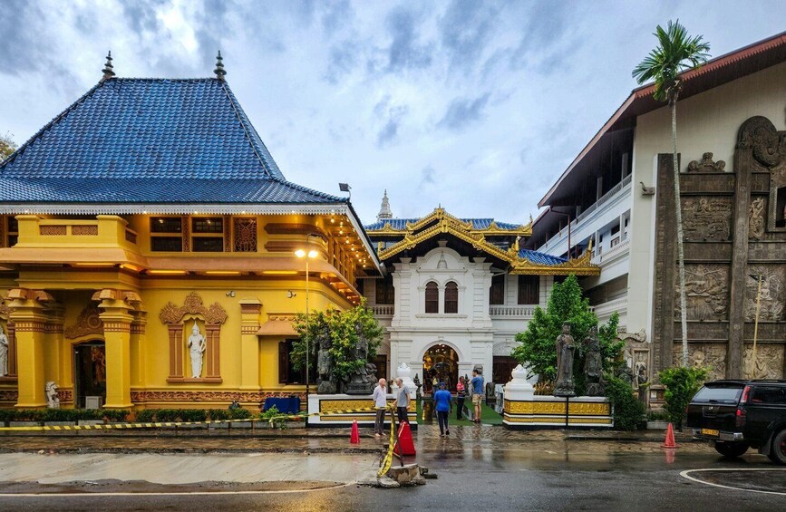 Picture 1 for Activity Colombo: Private City Religious Landmarks Tour 2