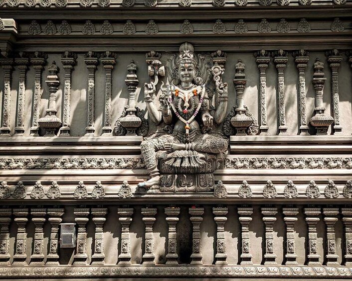 Picture 3 for Activity Colombo: Private City Religious Landmarks Tour 3