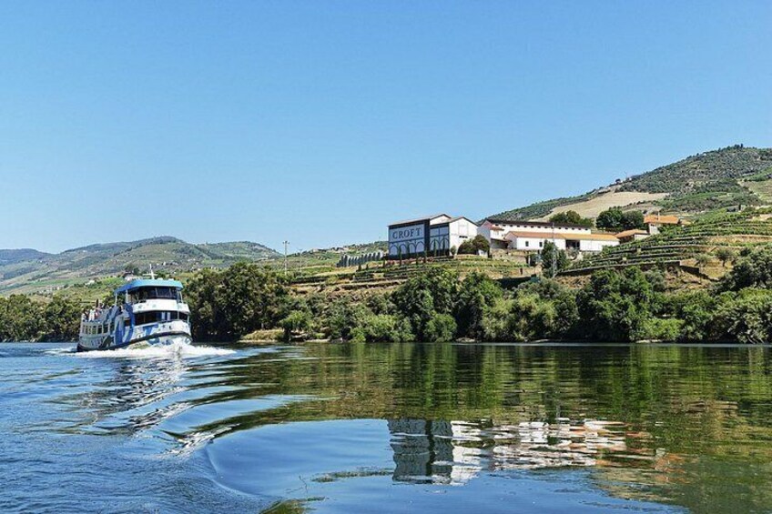Douro Full Day Tour with Wine Tasting and Lunch 2