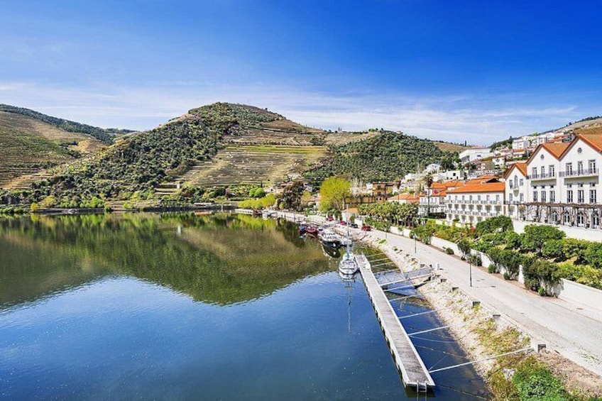 Douro Full Day Tour with Wine Tasting and Lunch 4