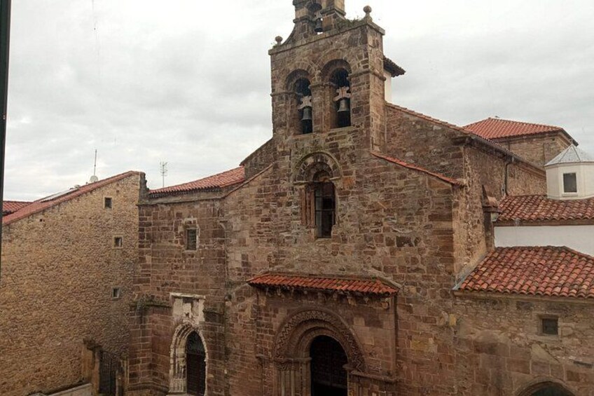 Walking Tour of the Historic Center of Aviles 3