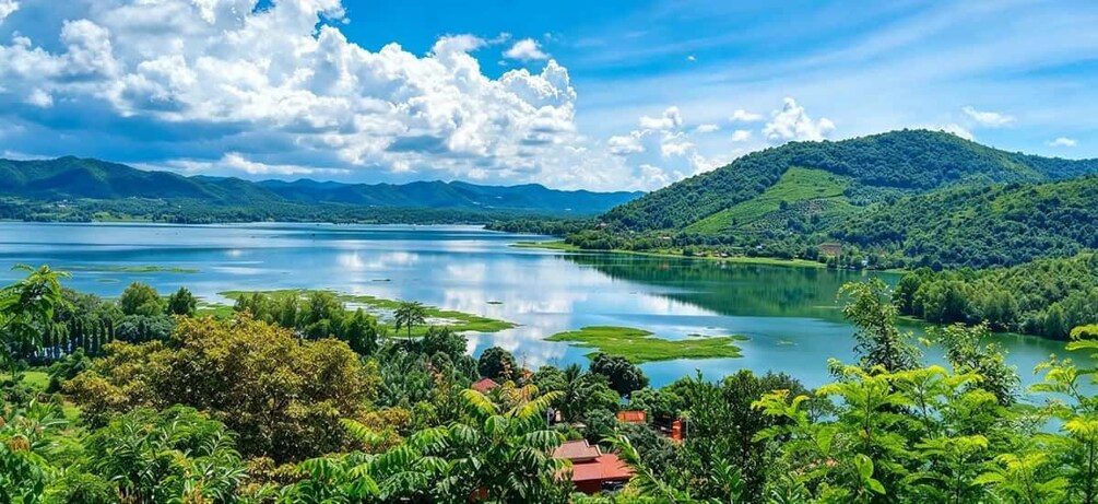 Kampot Pepper Farm,Salt Pans,Secret Lake & Mangrove Eco-Tour 1