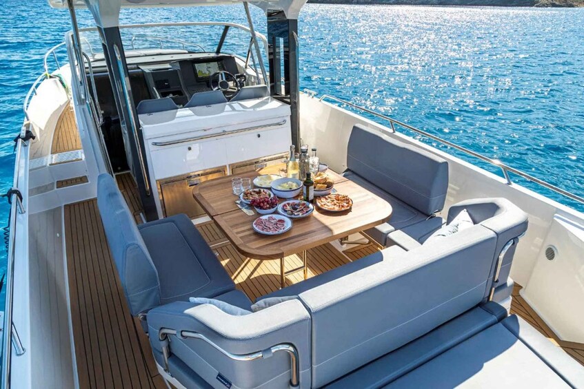 Picture 2 for Activity Palm Beach Opulent Open Yacht Cruise 3