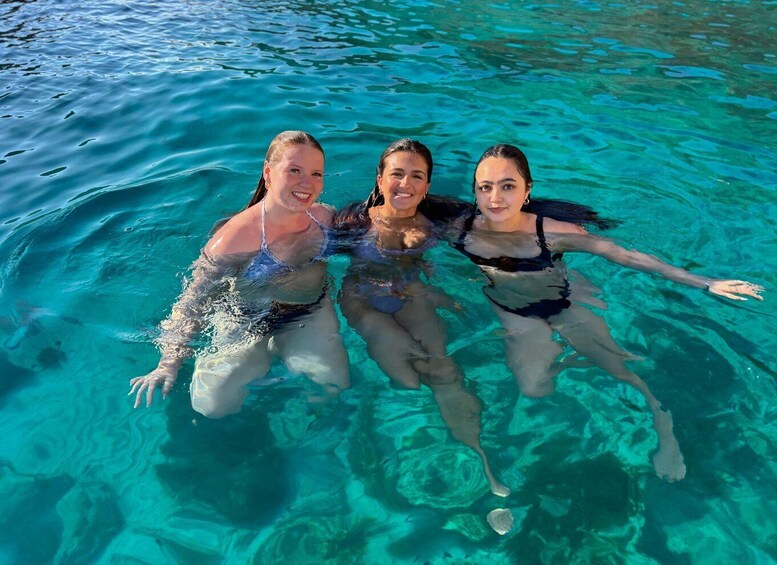 Gozo: Private Boat Tour to Xwejni Bay with Snorkeling 1