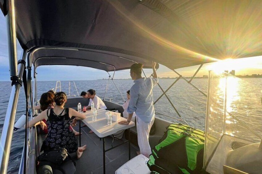 Cebu Mactan Sunset Speedboat Cruise with Drinks 2