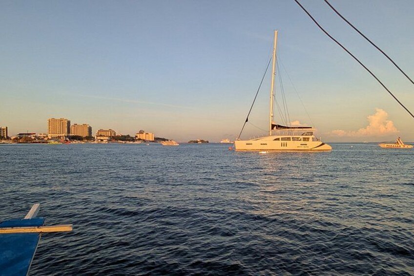 Cebu Mactan Island Sunset Speedboat Cruise with Drinks 3
