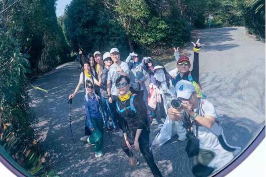 Picture 5 for Activity From Shanghai: Taihu Dongshan Hike & Lakeside Sunset Tour 3