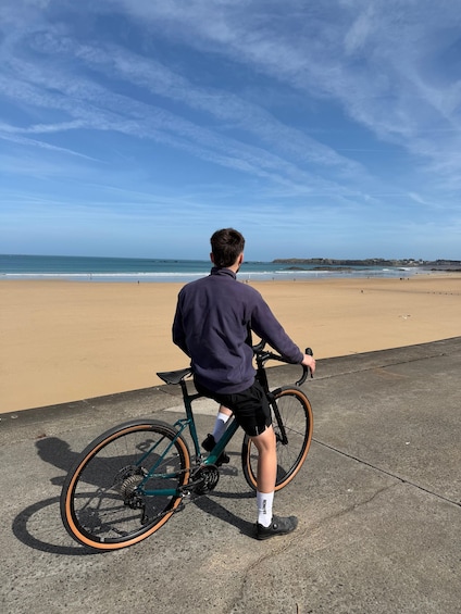 Picture 5 for Activity 3-Hour Guided Bike Tour in Saint-Malo between the City and the Coast 2