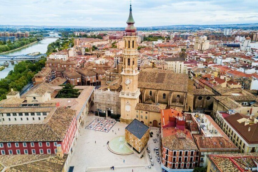 Zaragoza Scavenger Hunt and Highlights Self Guided Walking Tour 3