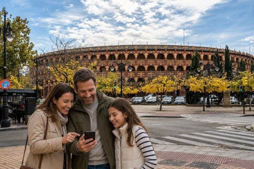 Zaragoza Scavenger Hunt and Highlights Self Guided Walking Tour 1