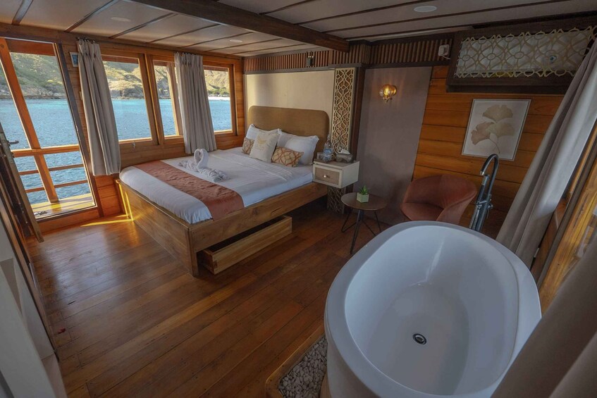 Picture 1 for Activity From Labuan Bajo: Komodo National Park 3-Day Liveaboard 2