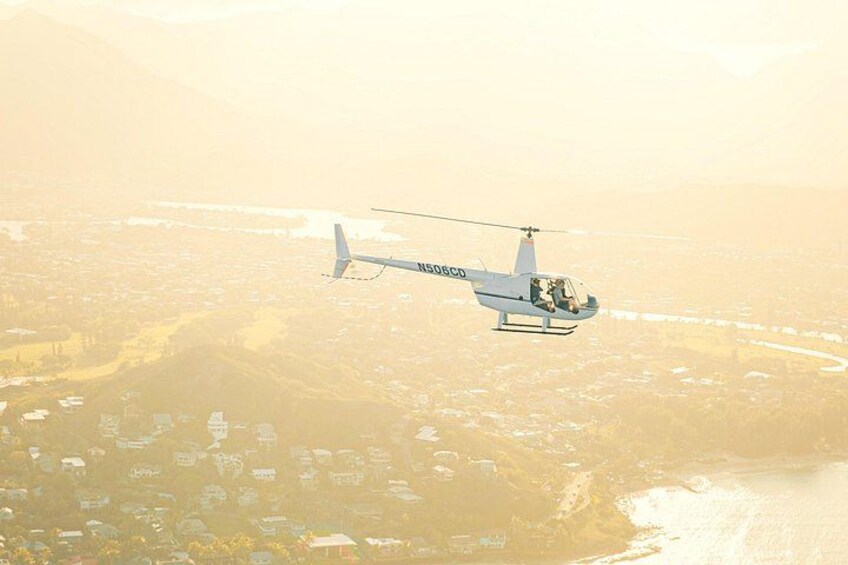 Private 60 Minutes Helicopter Tour in Honolulu 5