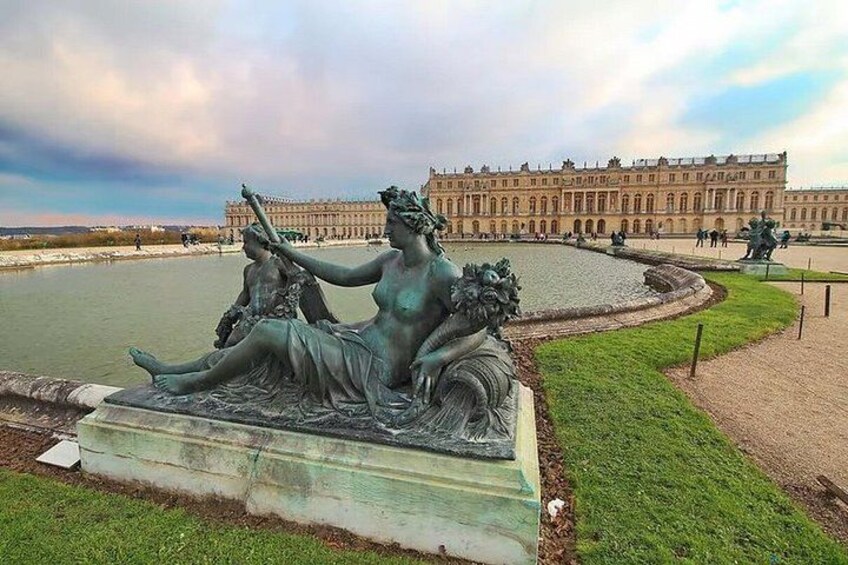 Versailles Palace and Gardens Exclusive Private Guided Tour 4