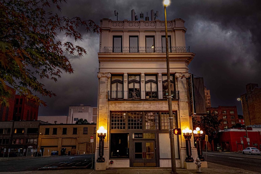 Picture 2 for Activity Treacherous Terrors and Tombstones of Tacoma Ghost Tours 2