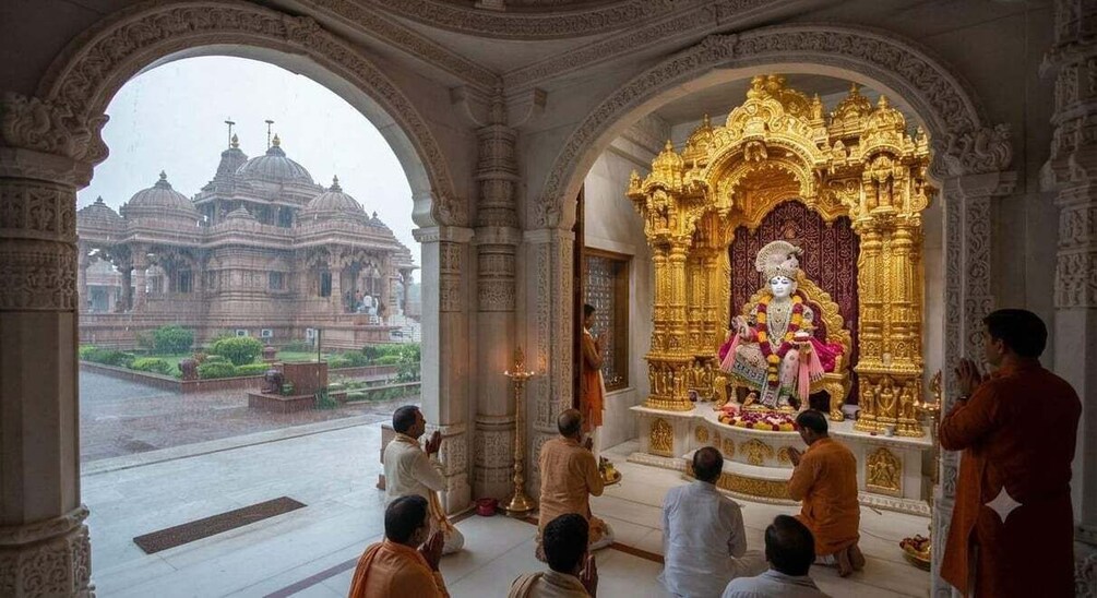 Picture 6 for Activity Akshardham Evening Cultural Walk & Water Show Experience 5