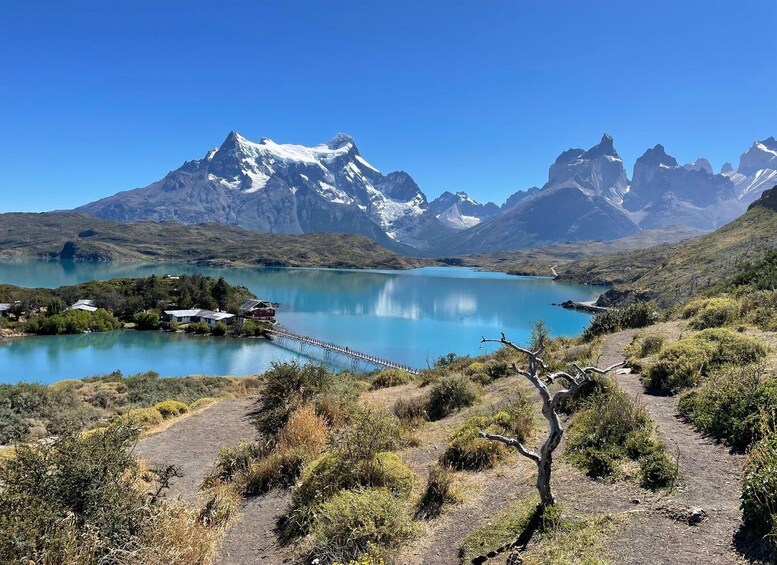 Punta Arenas: Torres del Paine + Devil's Saddle Full Day 1