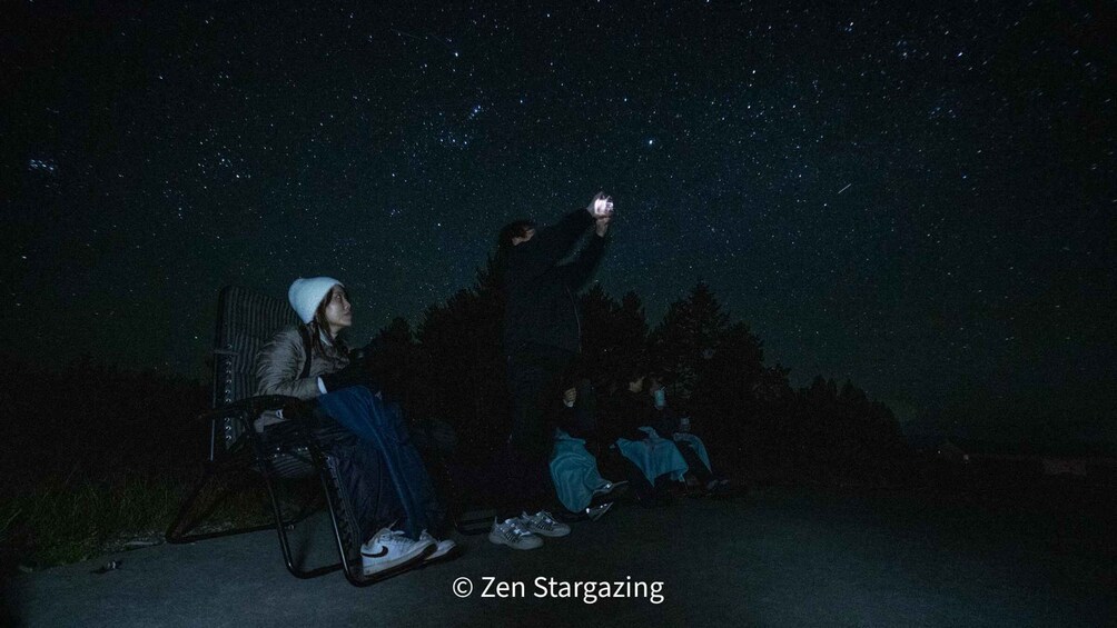 Picture 5 for Activity Twizel: Japanese-Language Zen Stargazing Experience 4