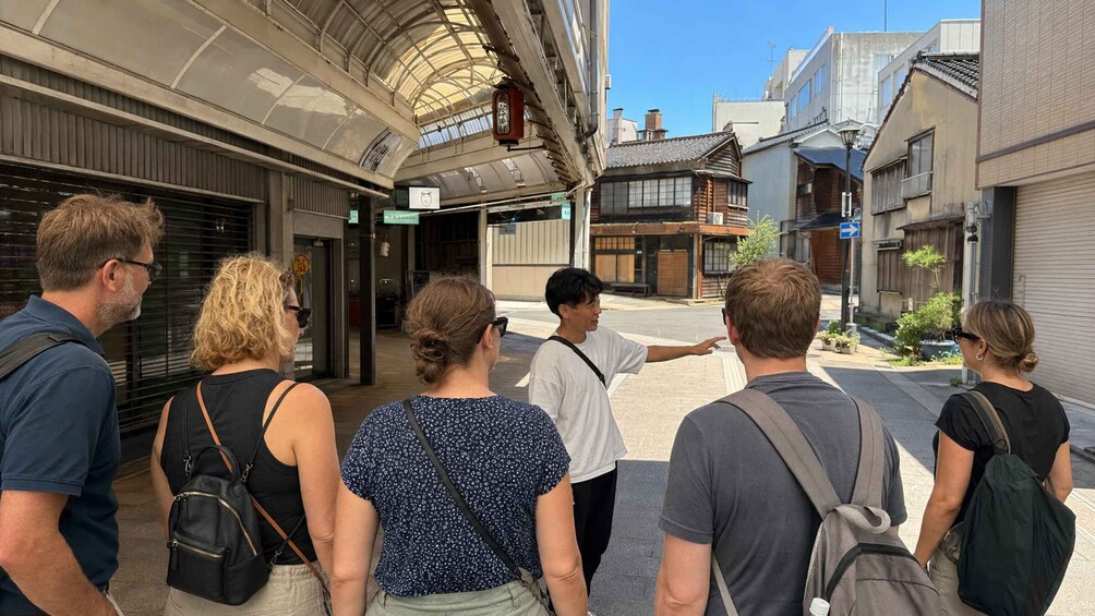 Picture 15 for Activity Niigata: Sake, Seafood Market & Bandai Bridge Walk 4