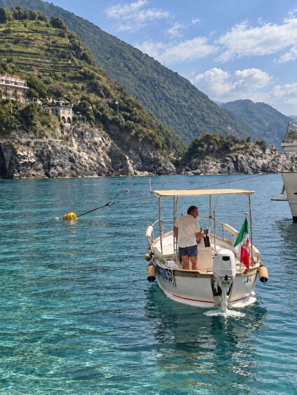 Picture 6 for Activity 5 TERRE: Exclusive and Customized Boat Tour! Local captain Max 5 guests 4