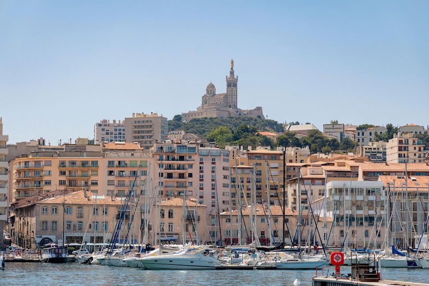 Marseille: Boat Trip and entrance to IF Castle with a host 4