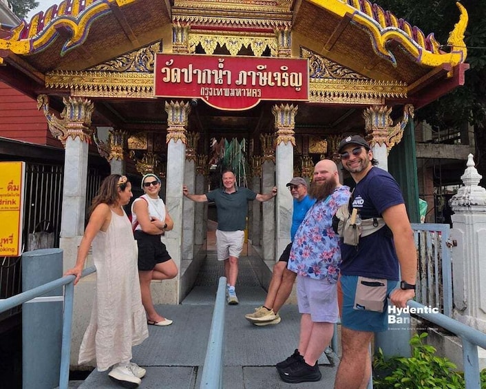 Picture 13 for Activity Bangkok: Hidden Gems & Canal Life: Local Walking Tour 2