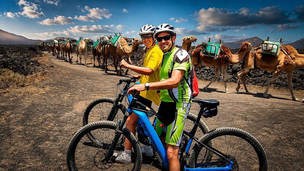 Picture 14 for Activity Epic E-Bike Sightseeing Tour: From North to South, Discover Lanzarote Like Never Before 3