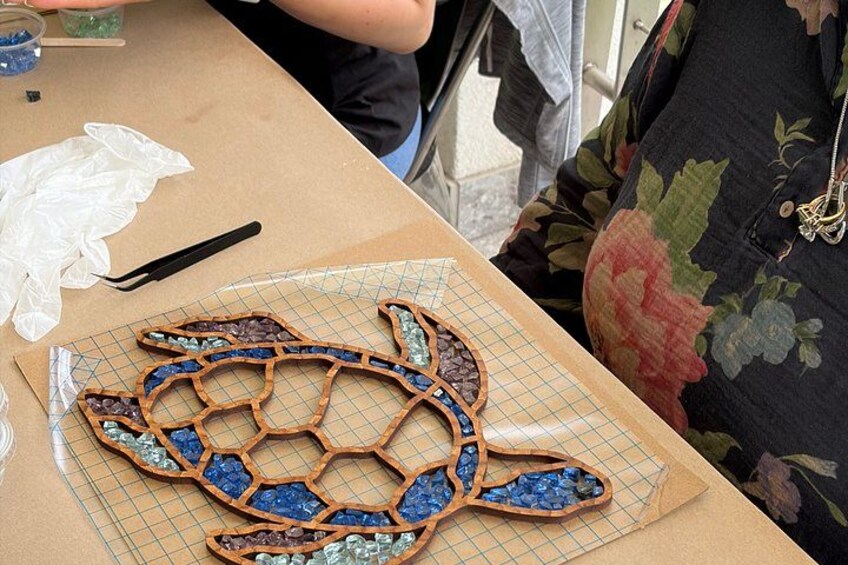 Glass & Resin Maui Suncatcher Workshop in Paia 4
