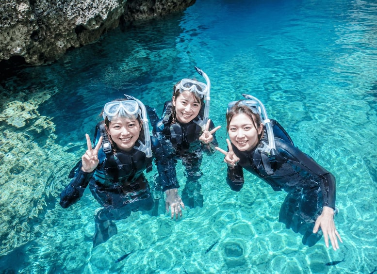【Okinawa】Jet Ski & Rocket Boat & Blue Cave Snorkeling Set 1