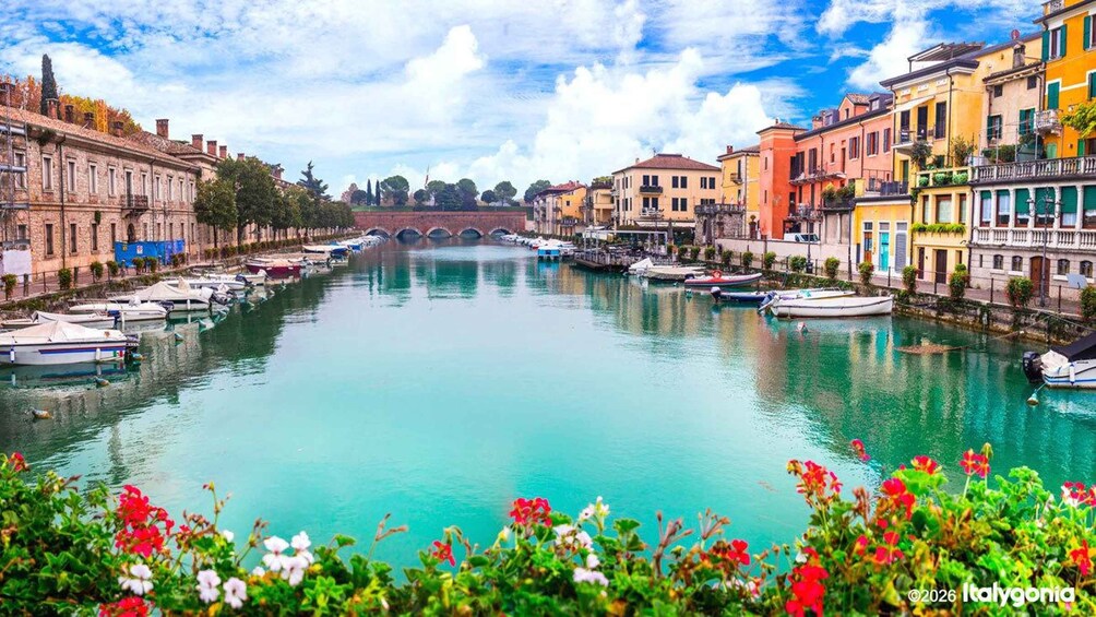Picture 2 for Activity Peschiera del Garda: Private Walking Tour 3