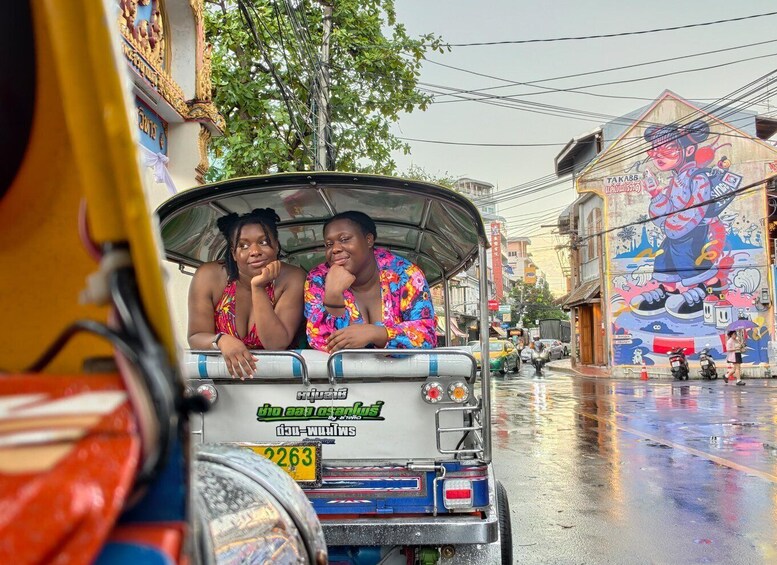 Picture 6 for Activity Bangkok : Instagram Photoshoot With Local photographer 4